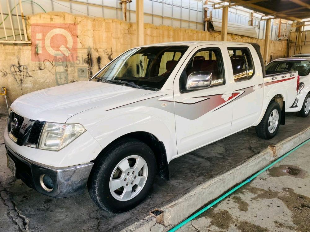 نيسان نافارا